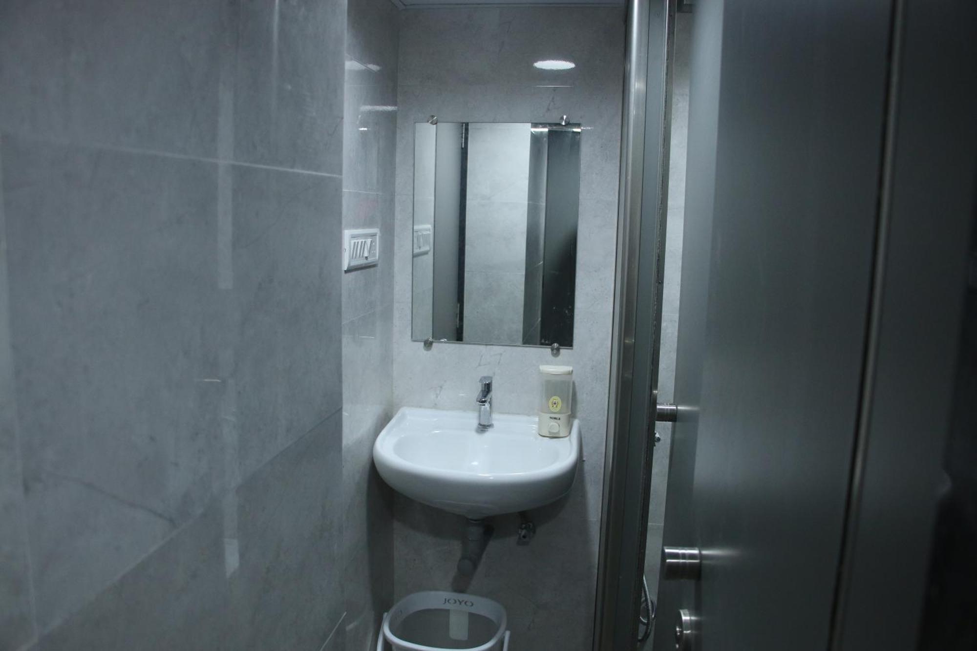 מומביי Fostel- The Fort Hostel מראה חיצוני תמונה